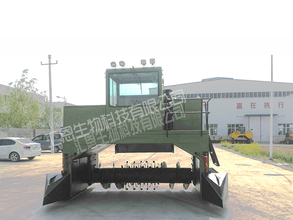 2300型堆肥發(fā)酵翻堆機(jī)